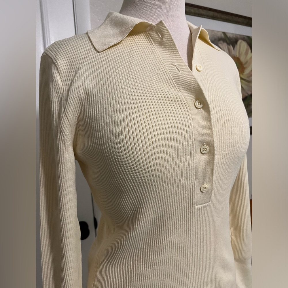 Lightweight polo sweater